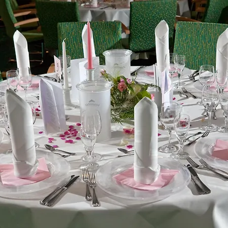 Hotel Abacus Tierpark