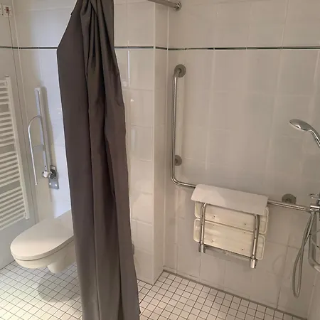 Hotel Abacus Tierpark 4*