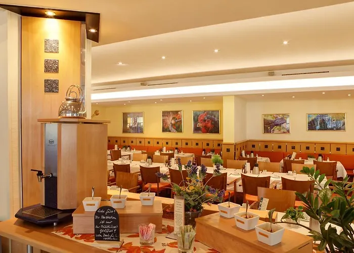 فندق Abacus Tierpark 4*