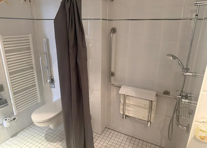 Hotel Abacus Tierpark 4*