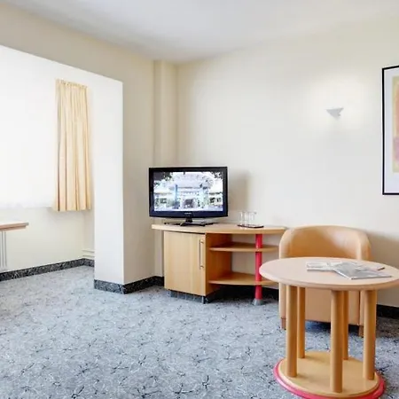 Abacus Tierpark מלון 4*